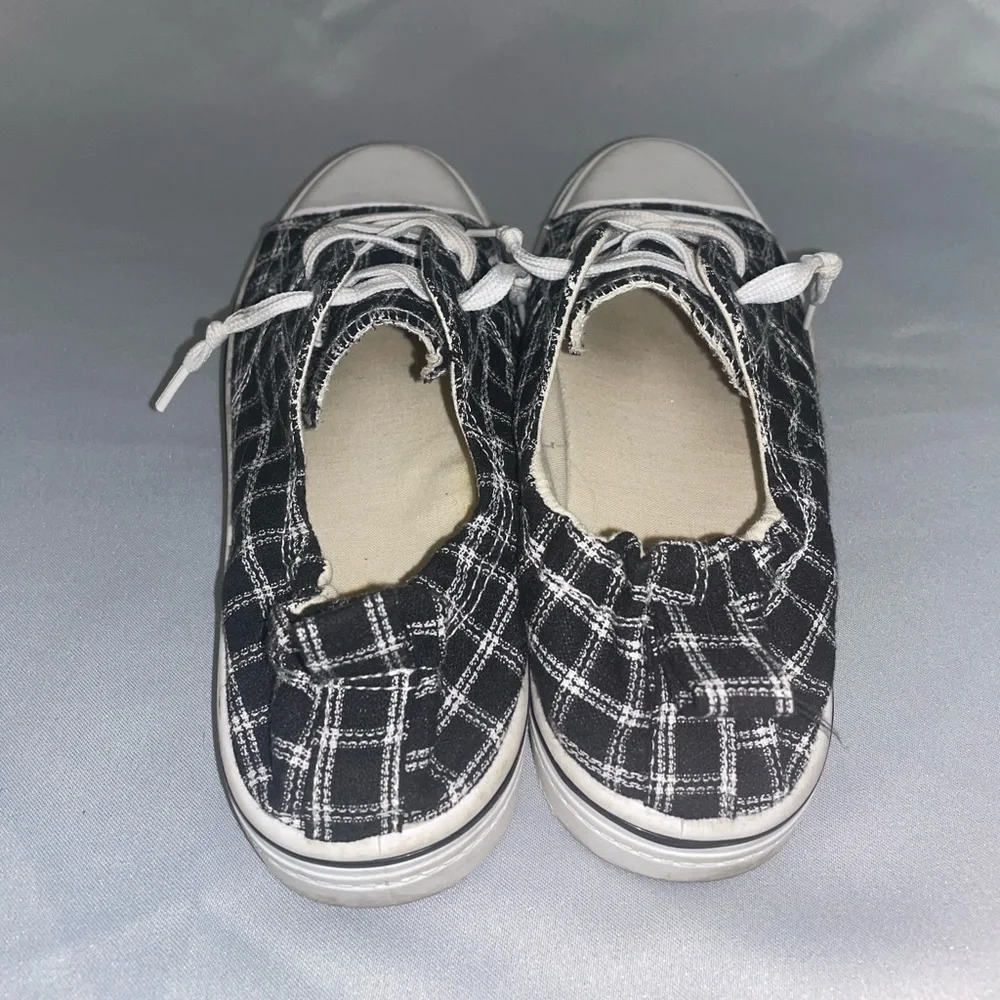 Plaid converse style sneakers - Picture 4 of 7